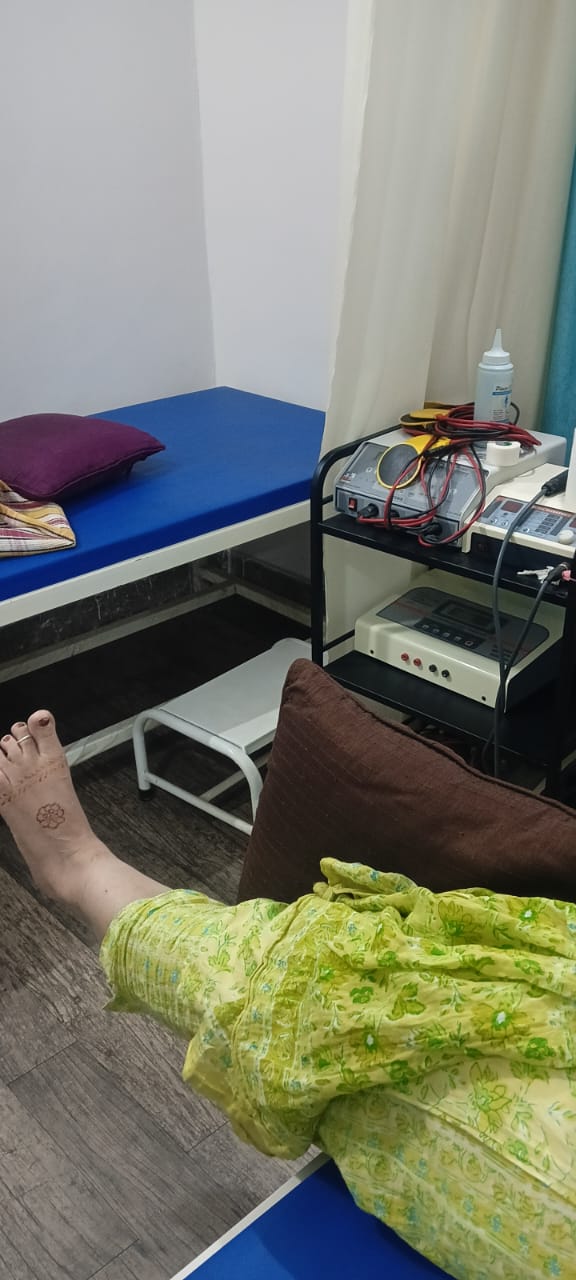 5 Common Mistakes That Make Knee Pain Worse (And How Physiotherapy Can Help) Knee pain physiotherapy treatment in Jagatpura Jaipur